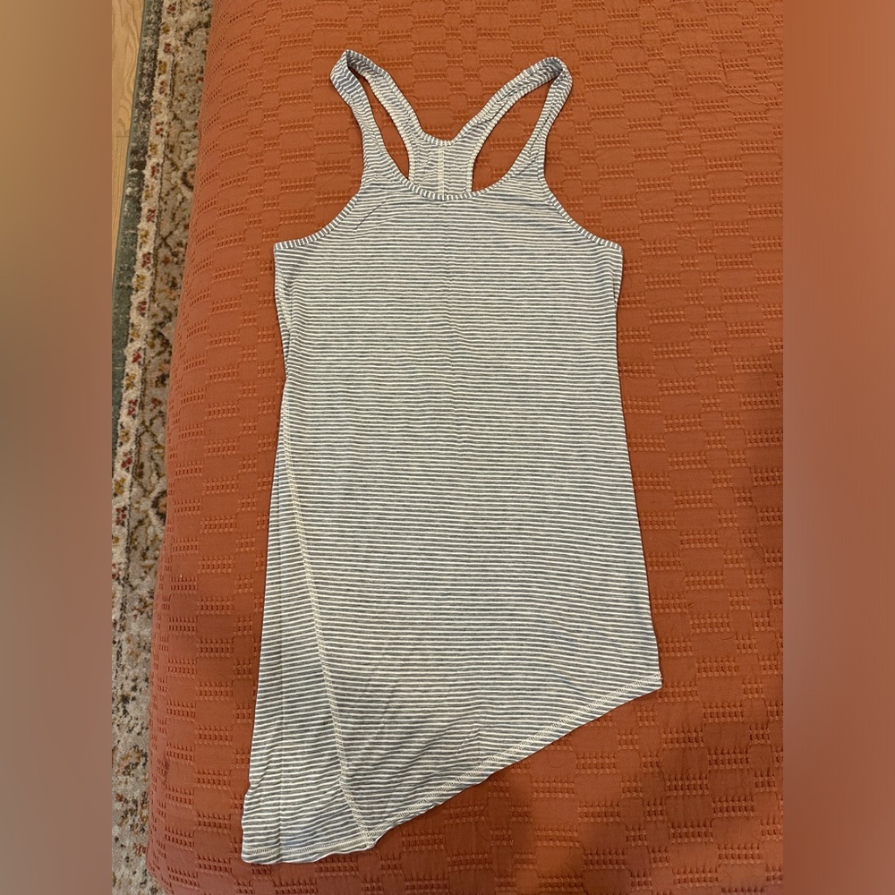 Lululemon Women’s Tank